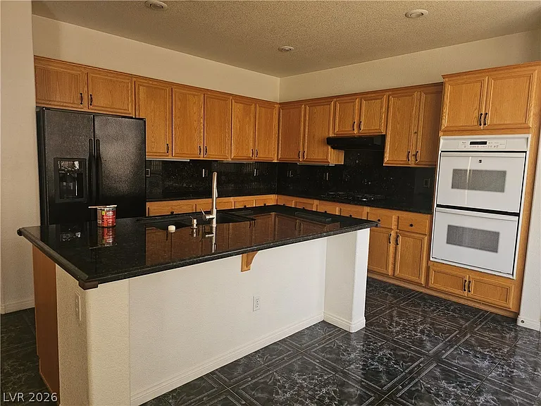 8075 Lapis Harbor Ave — Photo 5