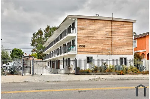 1881 W Jefferson Blvd #204 Photo 1
