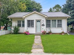 29 Main St N, West Grey, ON N0G1L0