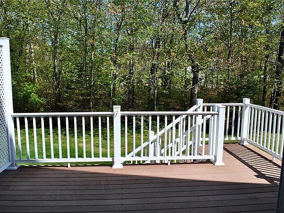 3rd image of 79 Southwinds Dr