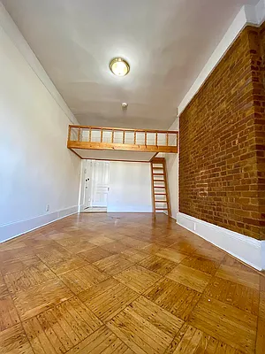 Rented by Oxford Property Group | media 32