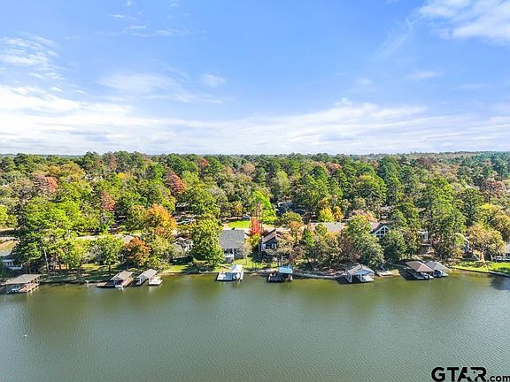 2nd image of 408 Hideaway Ln E