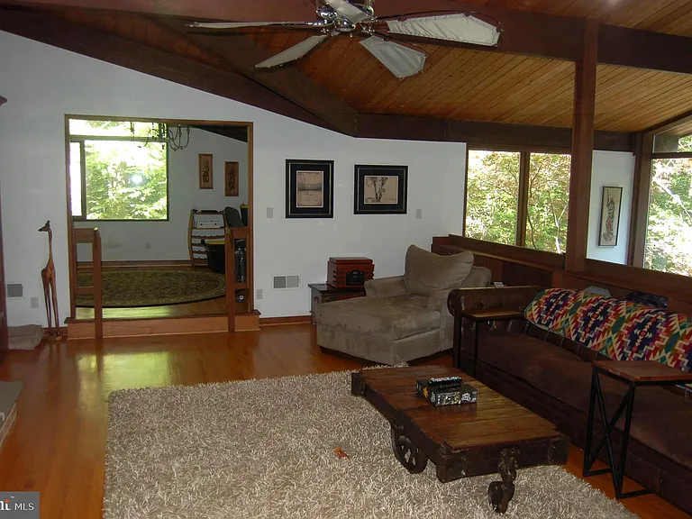 9728 Swift Creek Ct — Photo 17