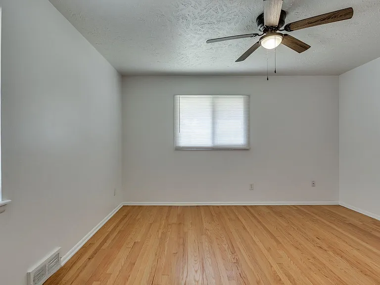 3516 Mount Pleasant Dr — Photo 26