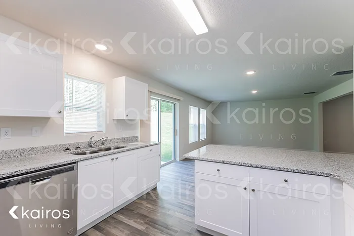 4 bed, 2.0 bath, 1650 sqft, $1,795 — Photo 3