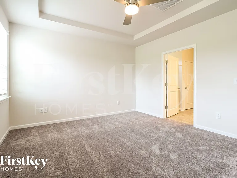 905 Birchcrest Way — Photo 6