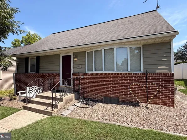 607 Hilton Dr, Lancaster, PA 17603