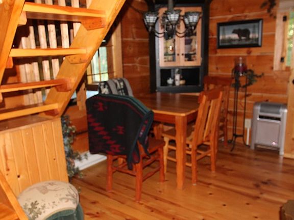 3rd image of 1831 Marvins Park Ln