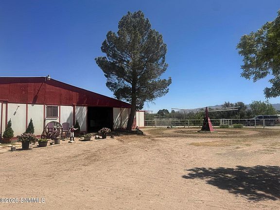 2nd image of 608 Casad Rd