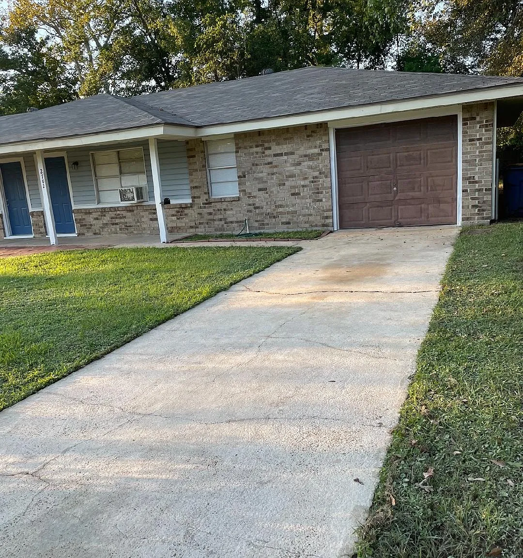 3 bed, 1044 sqft, $1,275 — Photo 3