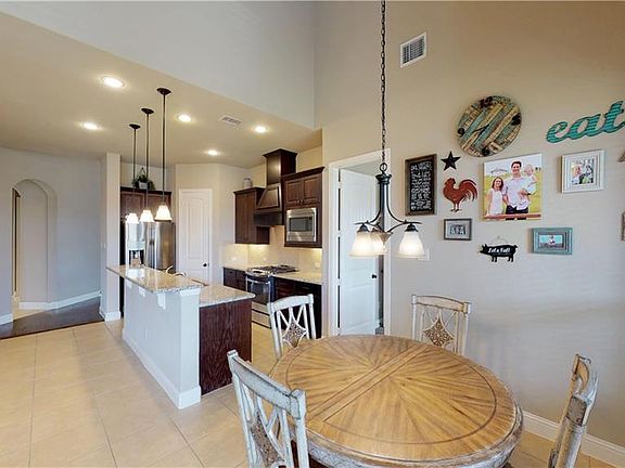 5th image of 311 Hogue Ln