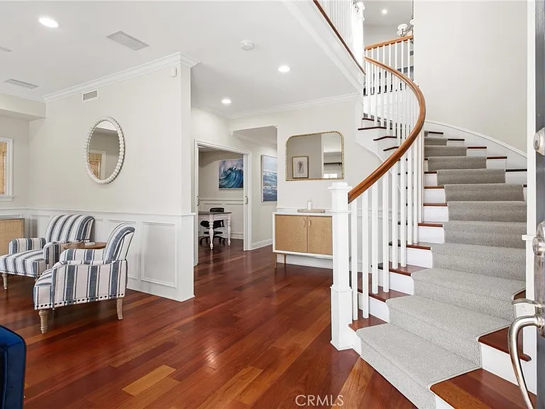 3306 Highland Ave — Photo 4