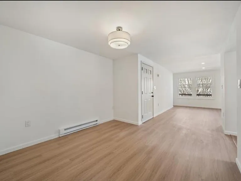334-336 Halladay St #2 — Photo 12