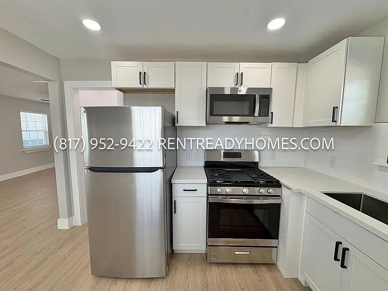 4009 Lamar St — Photo 11