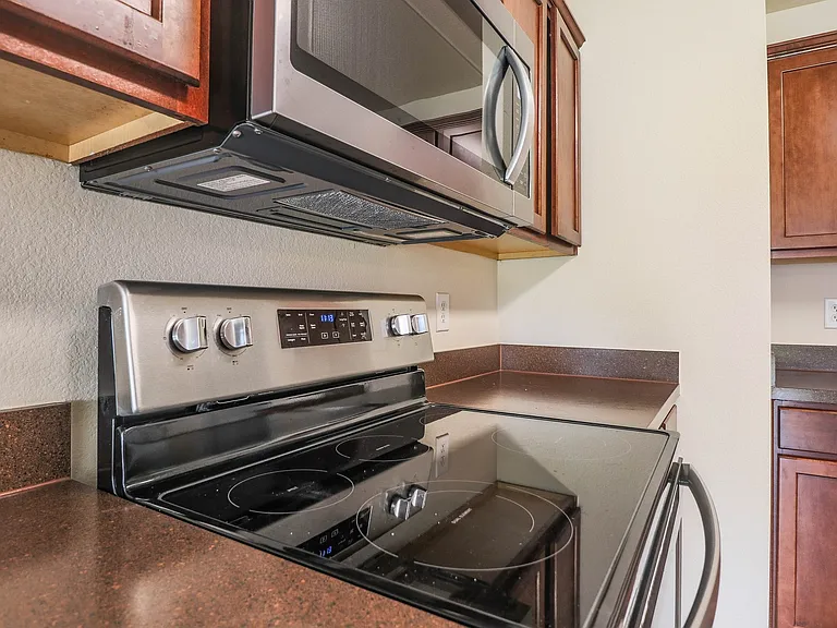 4313 Silverwood Trl — Photo 12