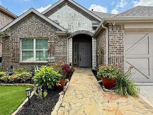 3728 Holly Brook Dr Photo 1