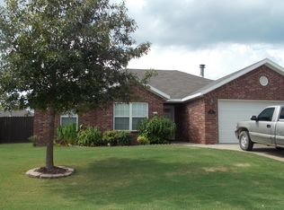 904 SW Crystal St, Bentonville, AR 72712