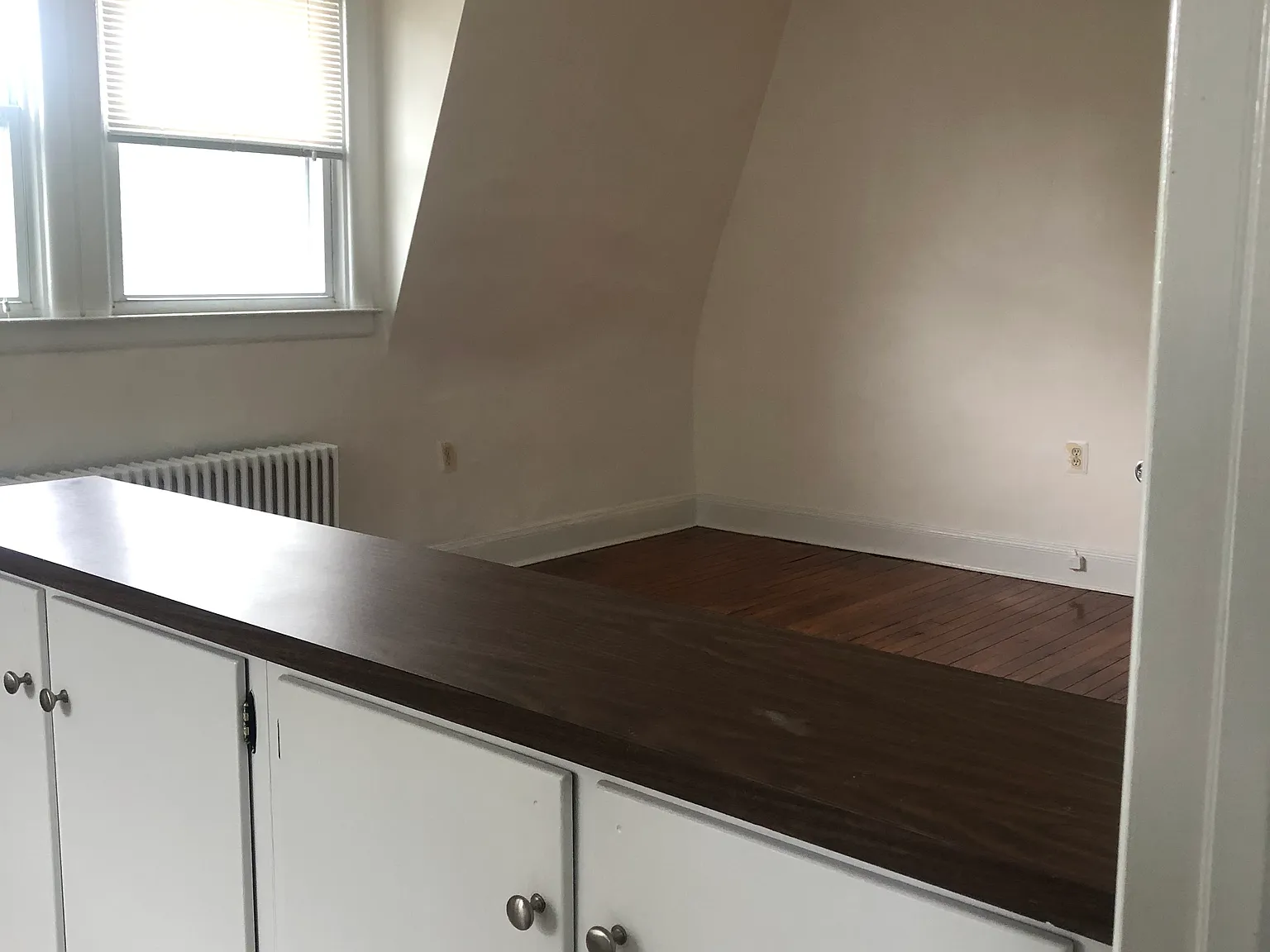 Studio, $875 — Photo 4