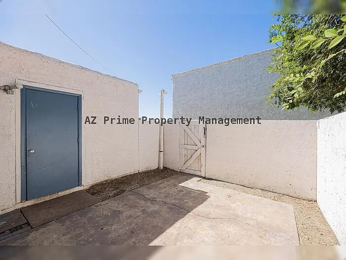 5214 N 42nd Pkwy — Photo 19