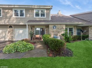1959 Lancaster Ct APT 4, Naperville, IL 60565