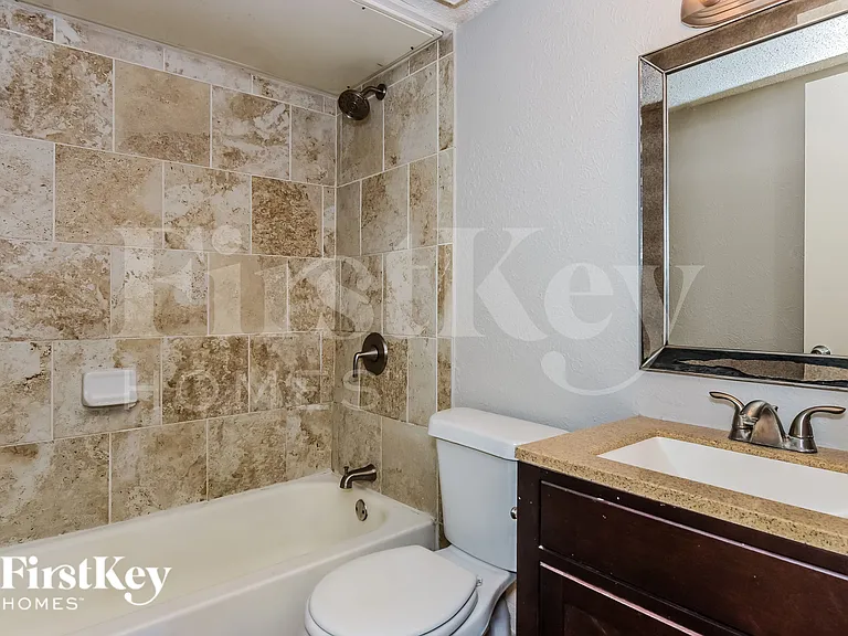 1418 Eagle Pass Dr — Photo 14