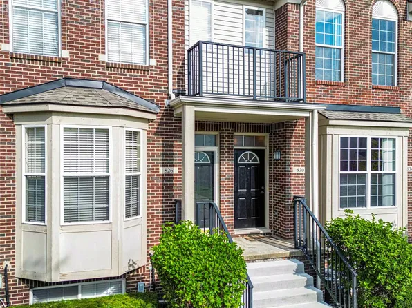 830 Summerfield Dr #256, Westland, MI 48185