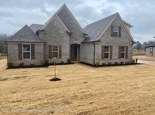 1723 Linden Dr, Nesbit, MS 38651