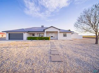 2203 Miller Rd, Carlsbad, NM 88256
