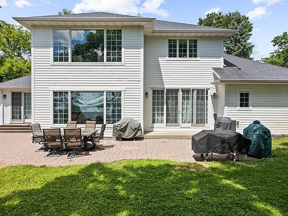 3rd image of 20132 Sunny View Dr