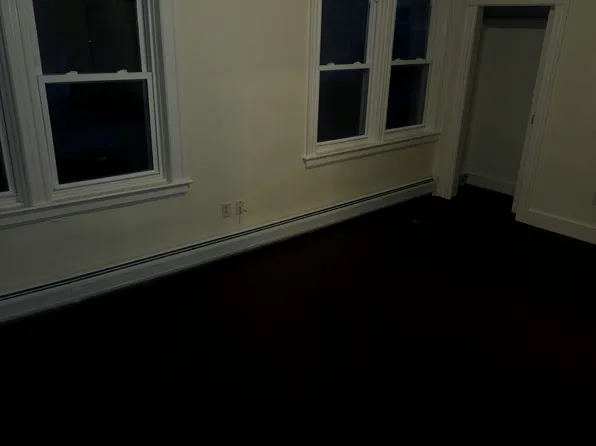 (undisclosed Address), Warren, RI 02885