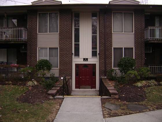 1st image of 18 Country Club Ln
