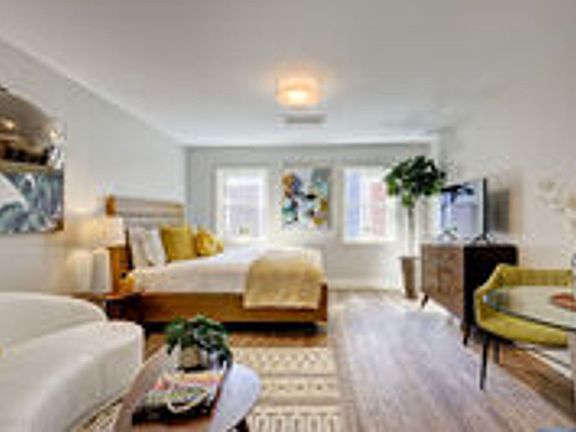3rd image of 21 Temple St #203D