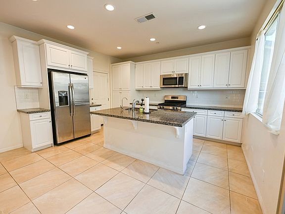5th image of 952 Sea Glass Way