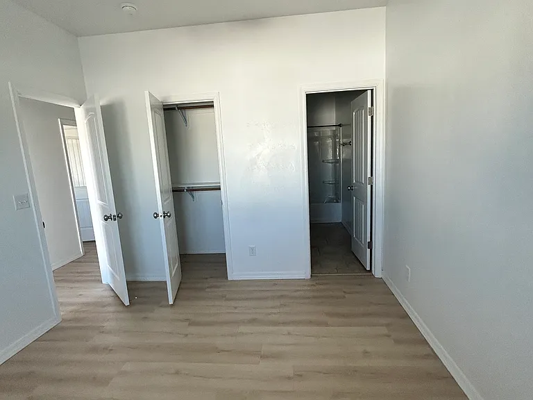 4065 N Arizona St — Photo 5