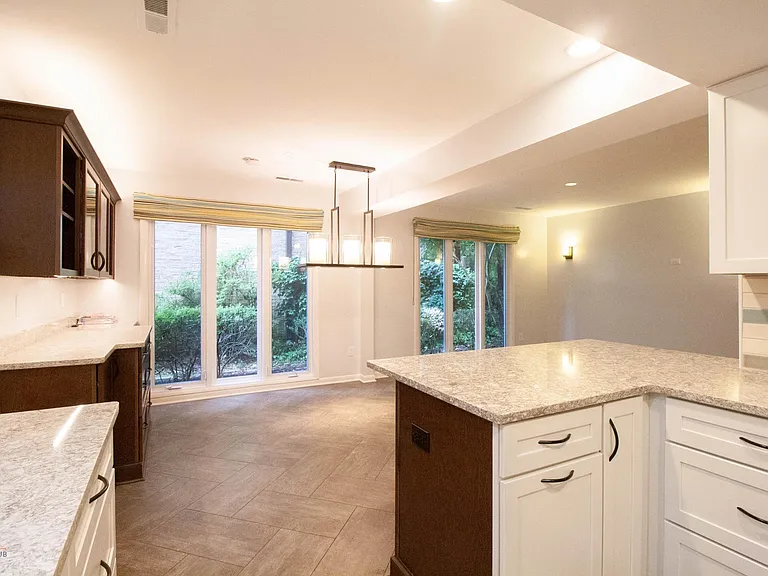 3503 Redwood Ct — Photo 17