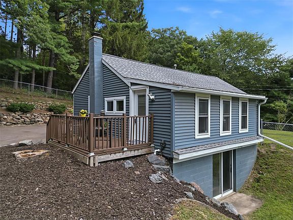 4th image of 2634 South Slope Terrace