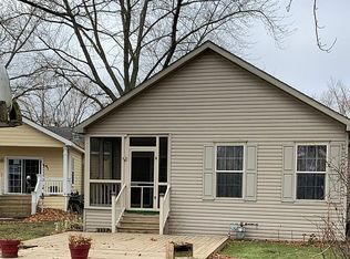 192 Park Lane Rd, Elgin, IL 60123