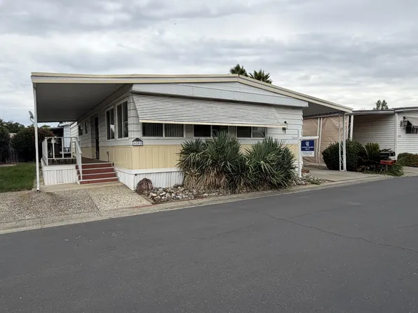 4202 Brookside Dr #26, Sacramento, CA 95834