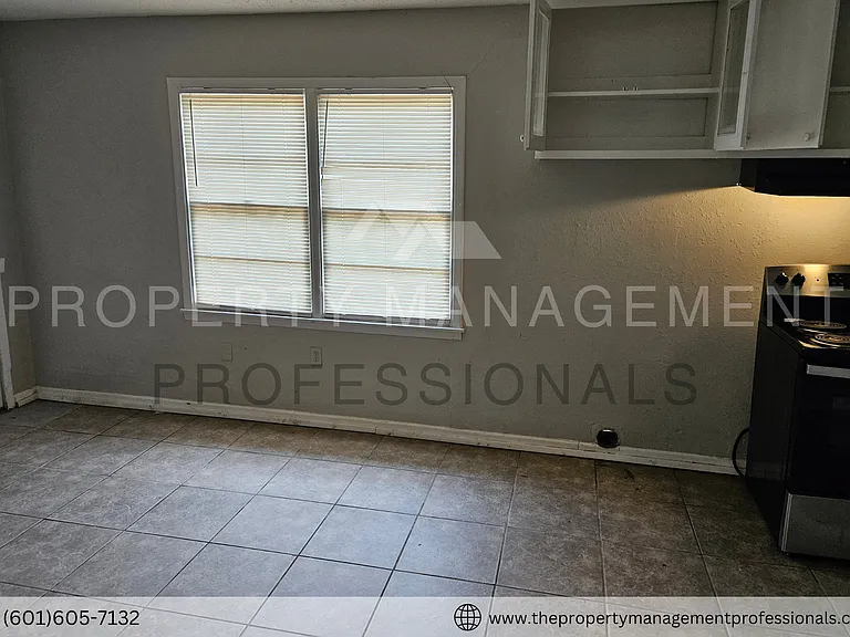 1324 Marydale Dr — Photo 9