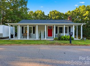 32 W Highland Ave, Granite Falls, NC 28630