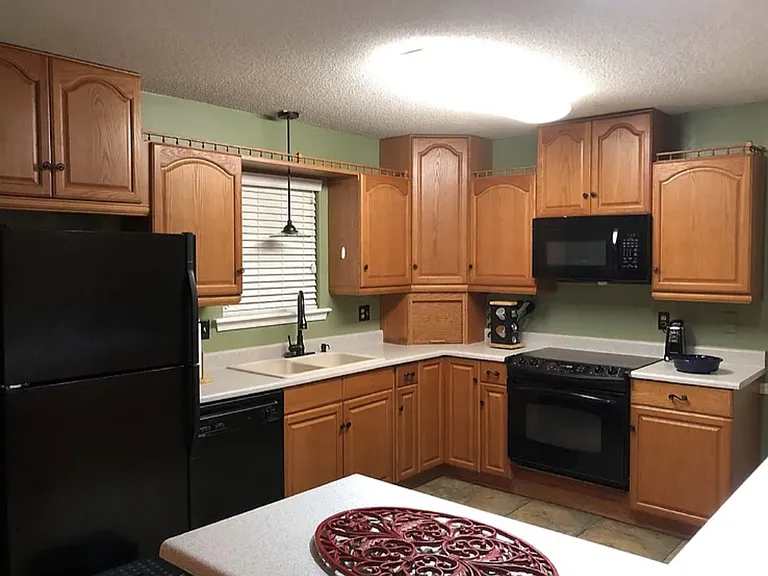 2810 Willow Wood Cir — Photo 1