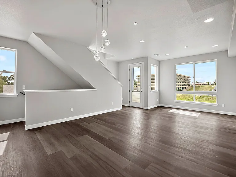5355 W 12th Ave — Photo 18