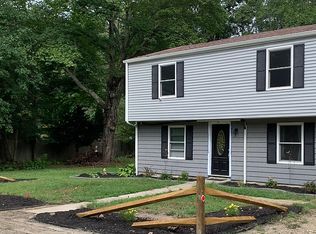 7 Minkema Rd, Exeter, RI 02822