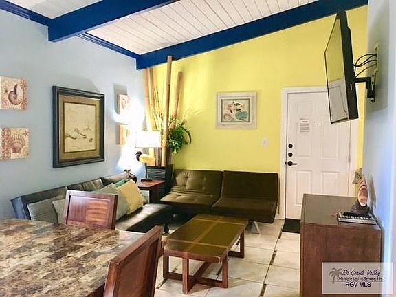 4th image of 6608 Padre Blvd