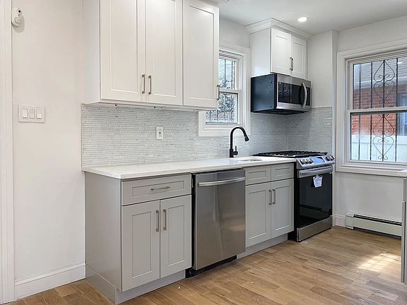 2nd image of 23518 118th Ave
