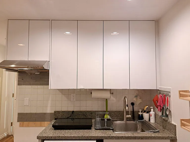 5026 Dominion St #BASEMENT — Photo 10
