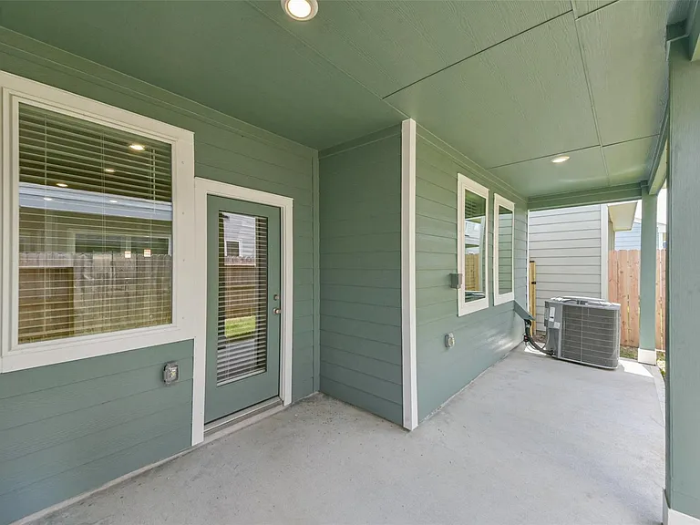 583 Avisa Dr — Photo 29