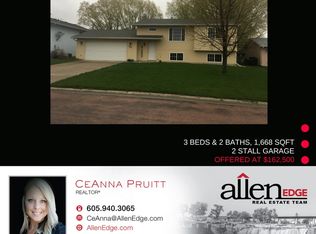 208 N Chris St, Worthing, SD 57077