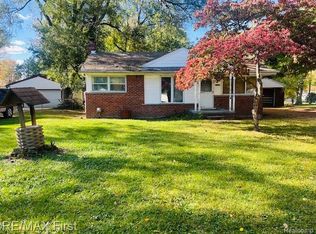 37335 Ilene St, Clinton Township, MI 48036