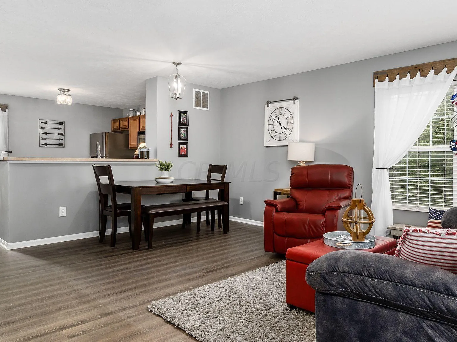 2 bed, 4.0 bath, 1832 sqft, $2,200 — Photo 4